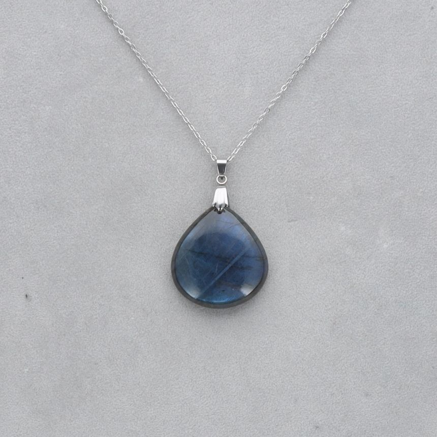 Labradorite Extra Cabochon percé 61