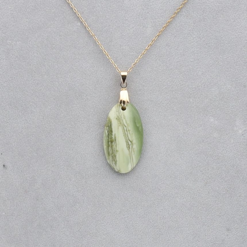 Serpentine Cabochon percé 12