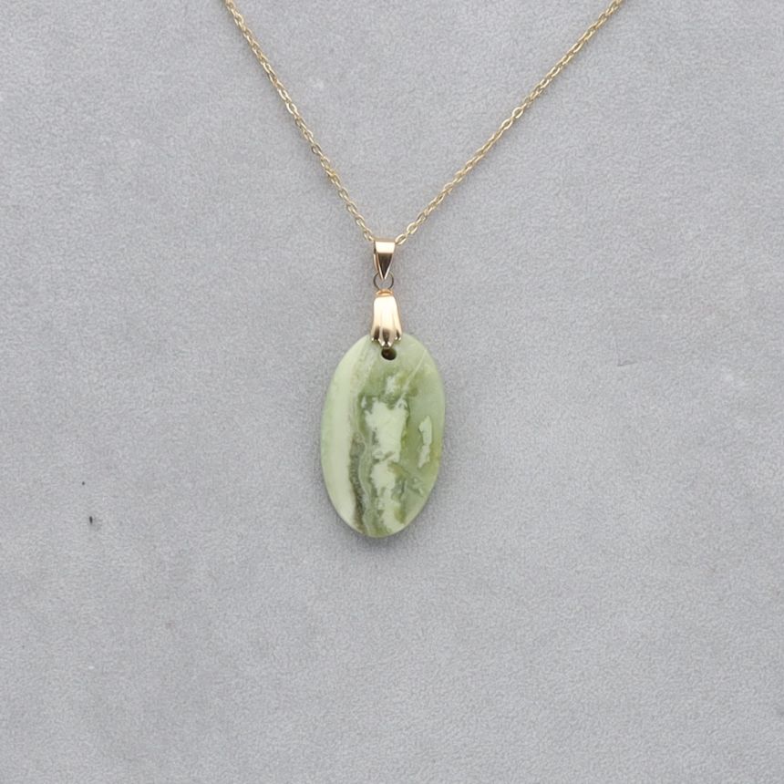 Serpentine Cabochon percé 32